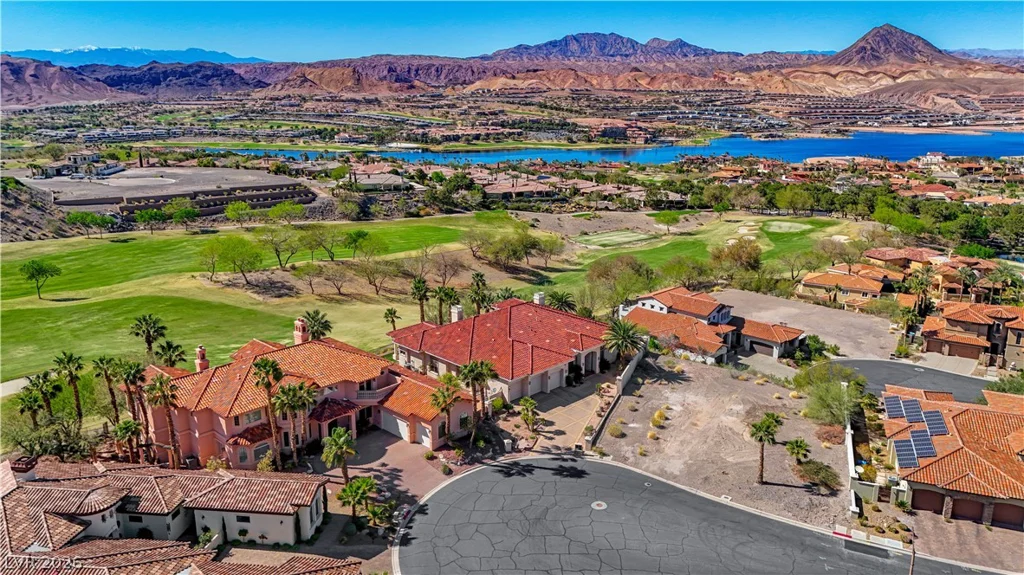 2 Camino Barcelona, Henderson, NV 89011