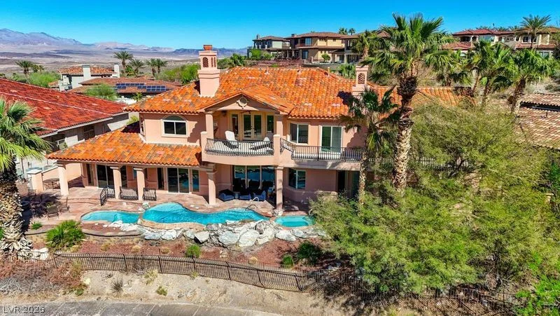2 Camino Barcelona, Henderson, NV 89011