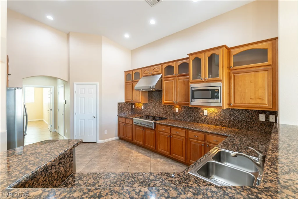 1982 Zicker, Las Vegas, NV 89123