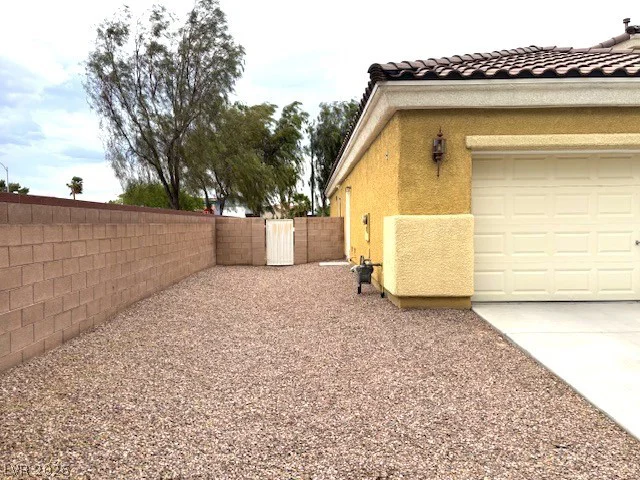 1982 Zicker, Las Vegas, NV 89123