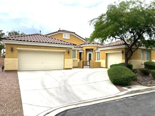 1982 Zicker, Las Vegas, NV 89123
