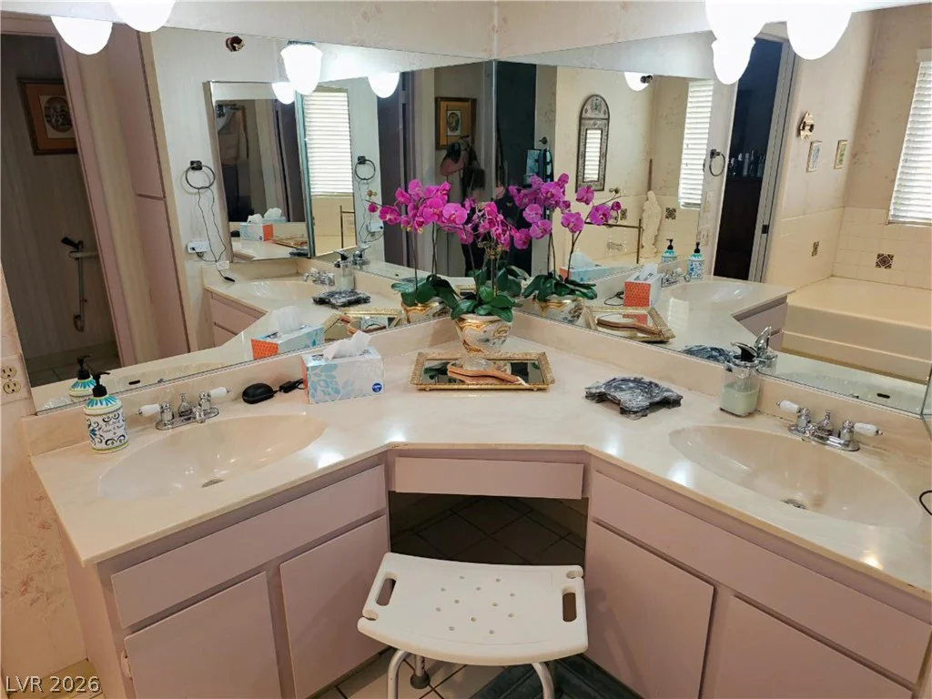 2940 Picasso, Las Vegas, NV 89121