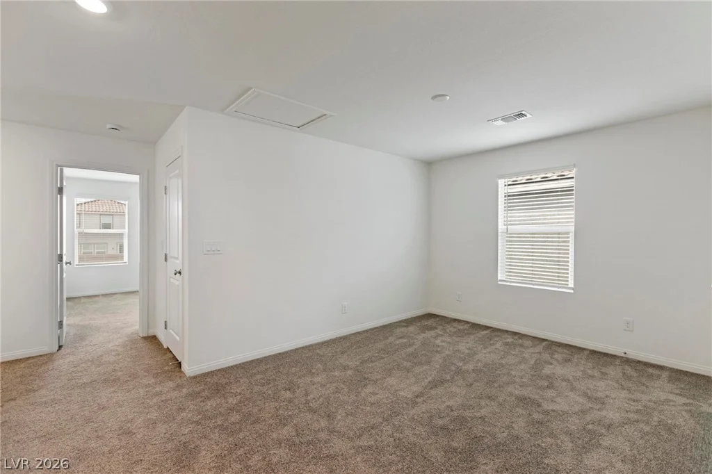 10183 Glowing Amber, Las Vegas, NV 89141