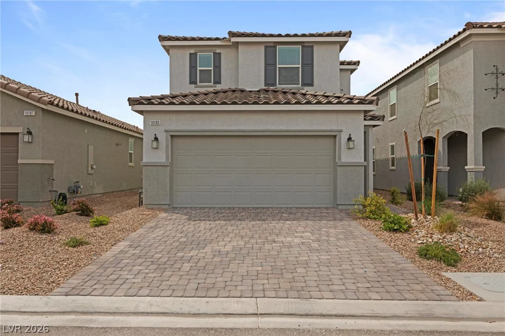 10183 Glowing Amber, Las Vegas, NV 89141