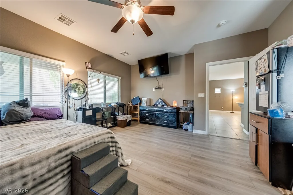 8113 Crushed Velvet, Las Vegas, NV 89166