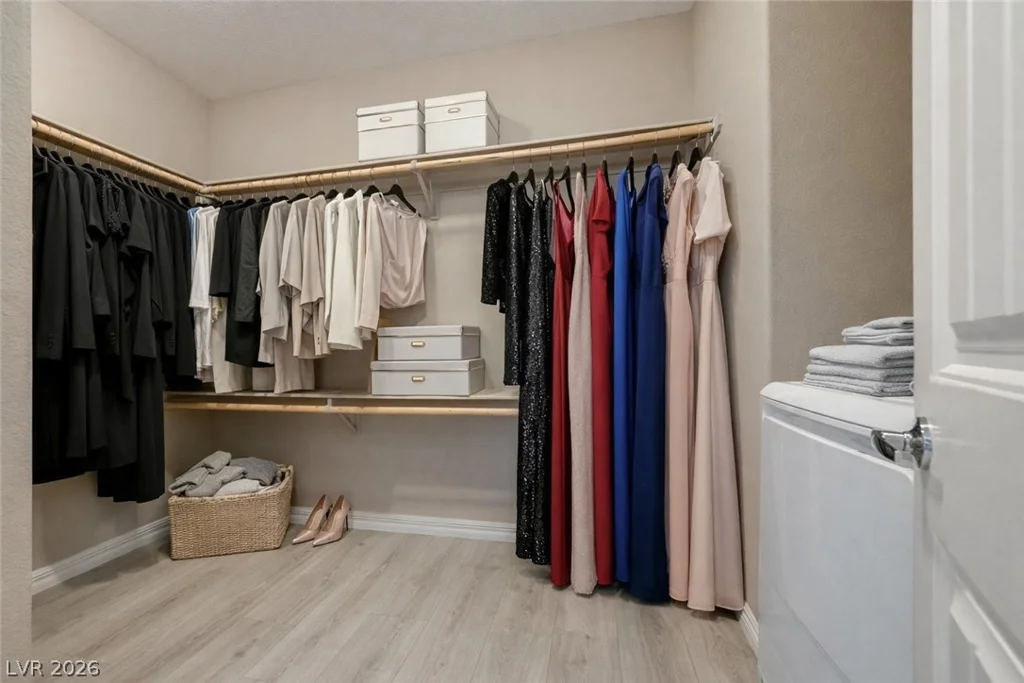 8113 Crushed Velvet, Las Vegas, NV 89166