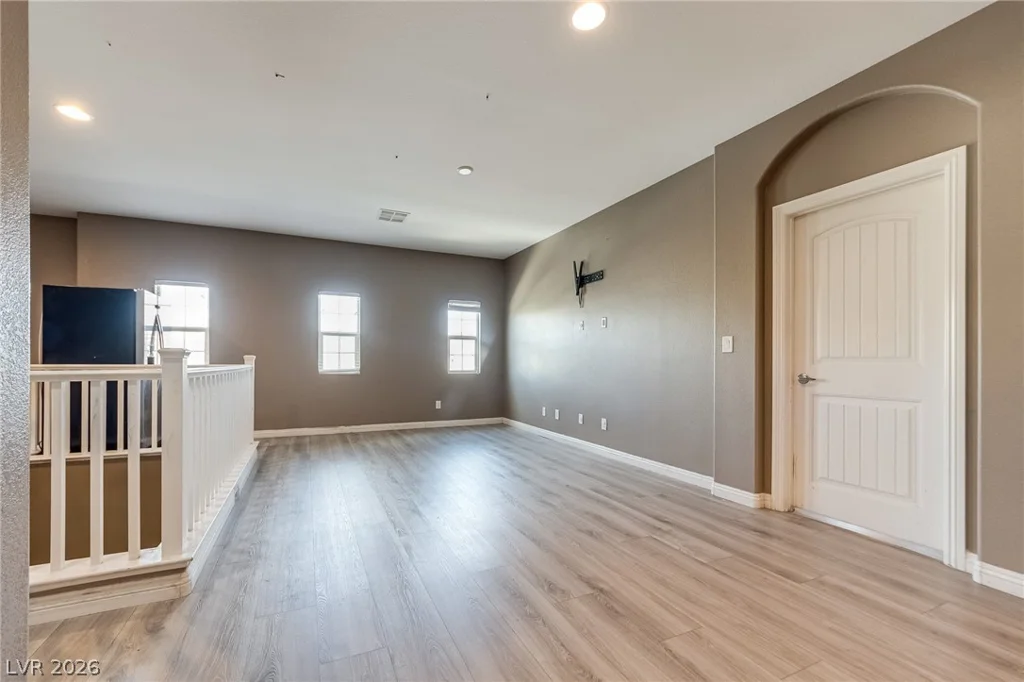 8113 Crushed Velvet, Las Vegas, NV 89166