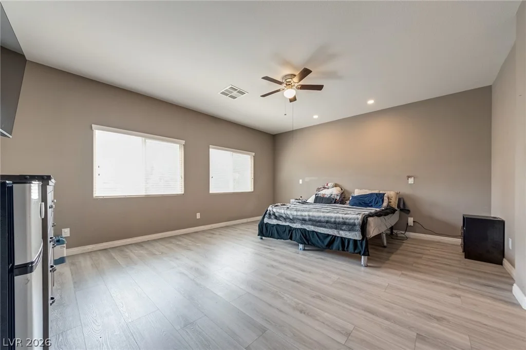 8113 Crushed Velvet, Las Vegas, NV 89166