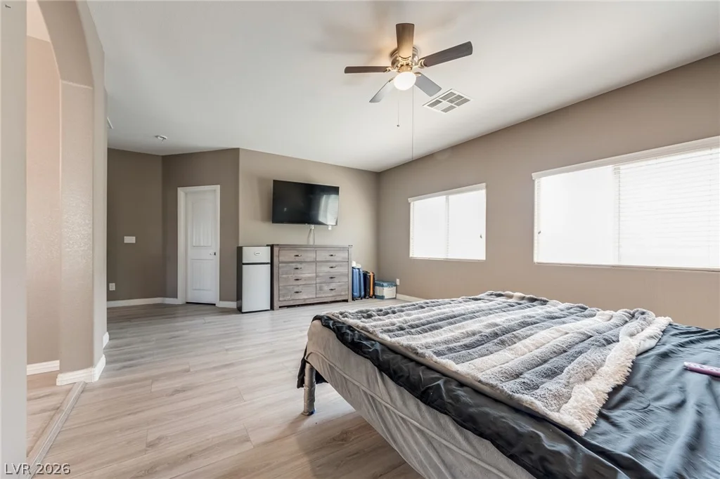 8113 Crushed Velvet, Las Vegas, NV 89166