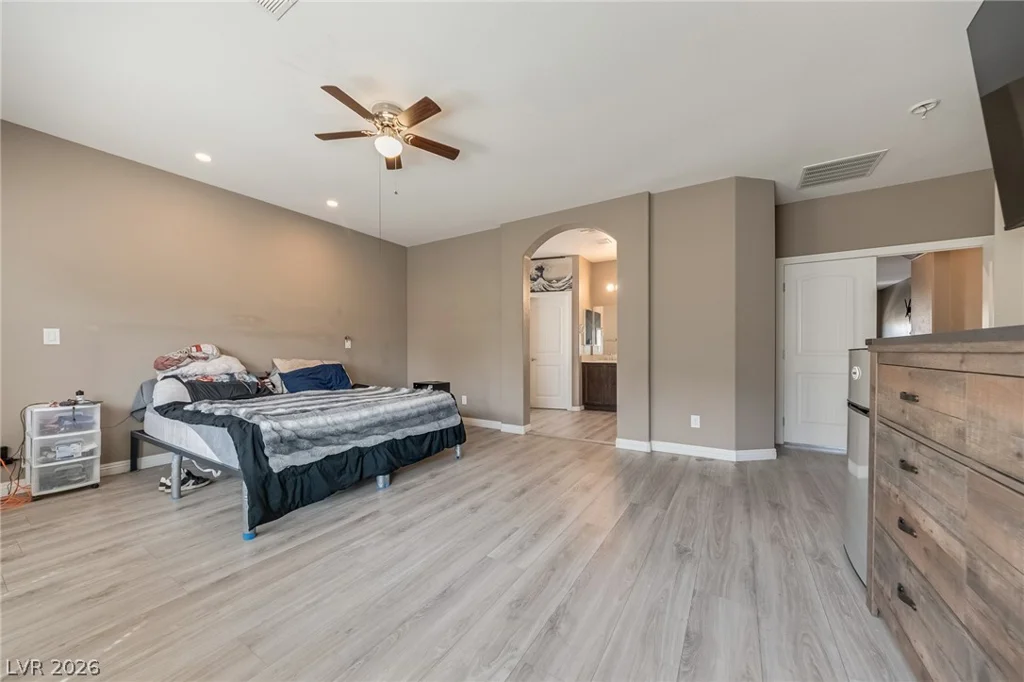 8113 Crushed Velvet, Las Vegas, NV 89166
