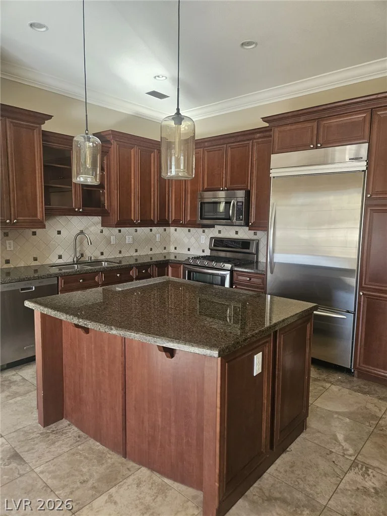 32 Via Vasari, Henderson, NV 89011
