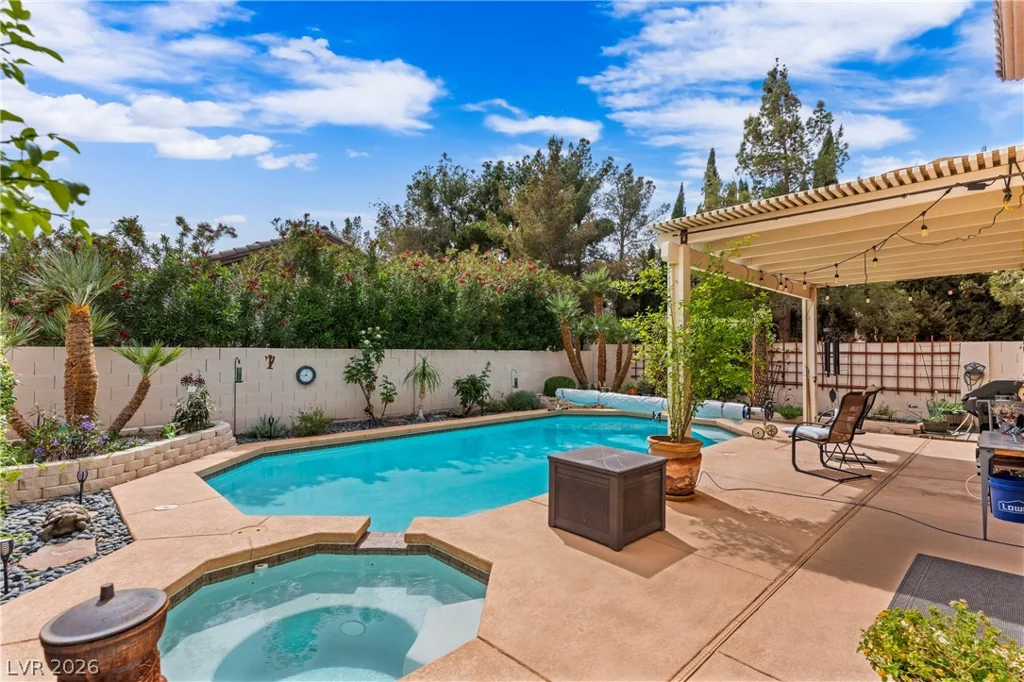 5139 Opal Crest, Las Vegas, NV 89131