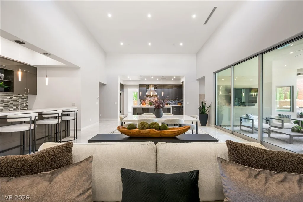 11 Hawkeye, Las Vegas, NV 89135
