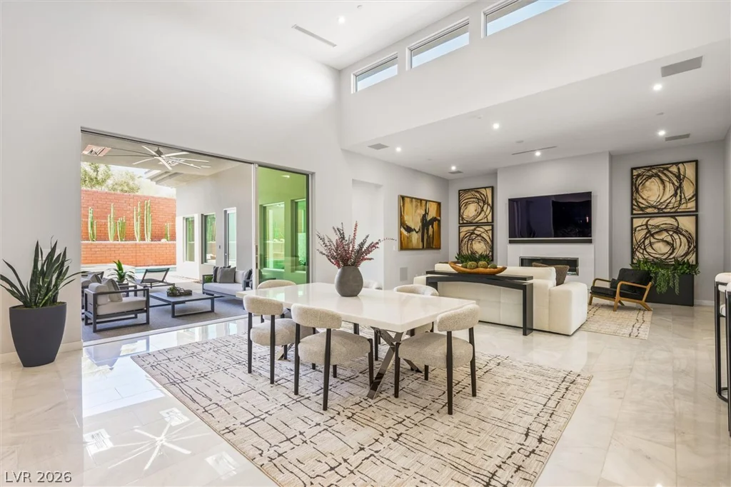 11 Hawkeye, Las Vegas, NV 89135