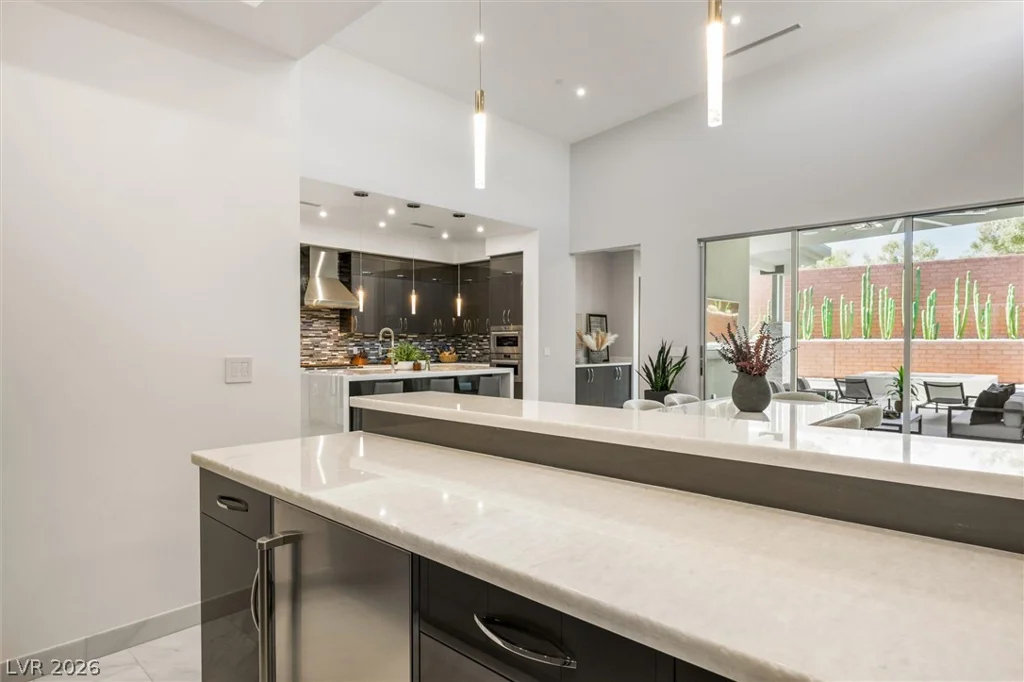 11 Hawkeye, Las Vegas, NV 89135