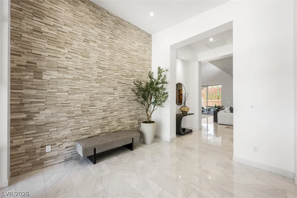 11 Hawkeye, Las Vegas, NV 89135