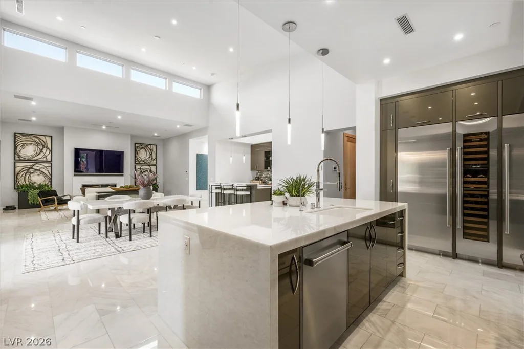11 Hawkeye, Las Vegas, NV 89135