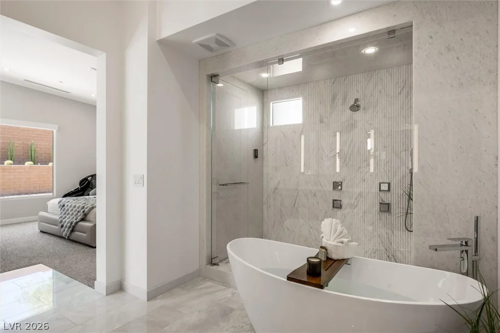 11 Hawkeye, Las Vegas, NV 89135