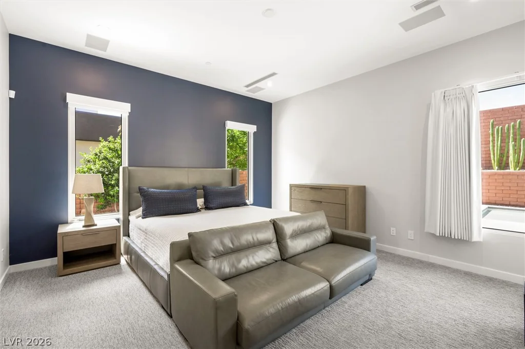 11 Hawkeye, Las Vegas, NV 89135