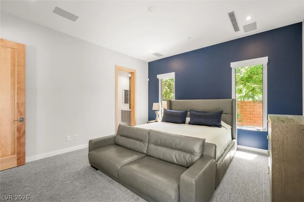 11 Hawkeye, Las Vegas, NV 89135