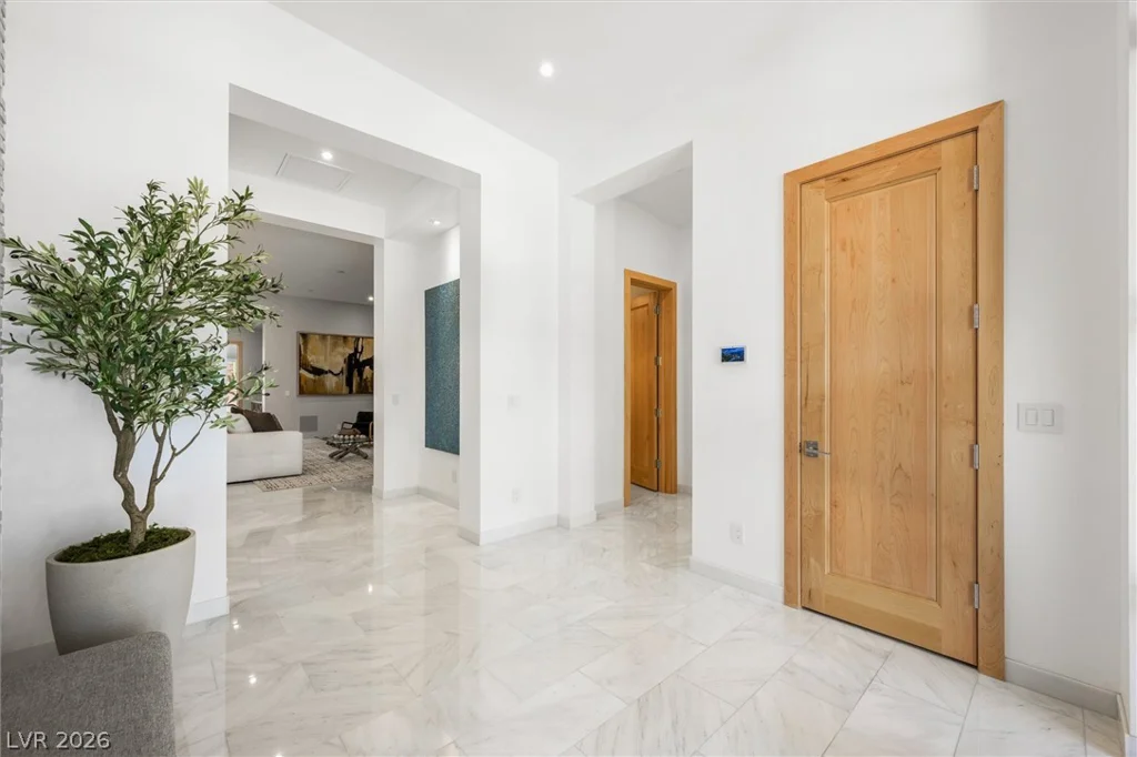 11 Hawkeye, Las Vegas, NV 89135