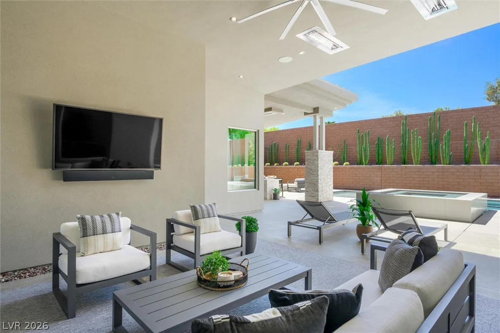 11 Hawkeye, Las Vegas, NV 89135