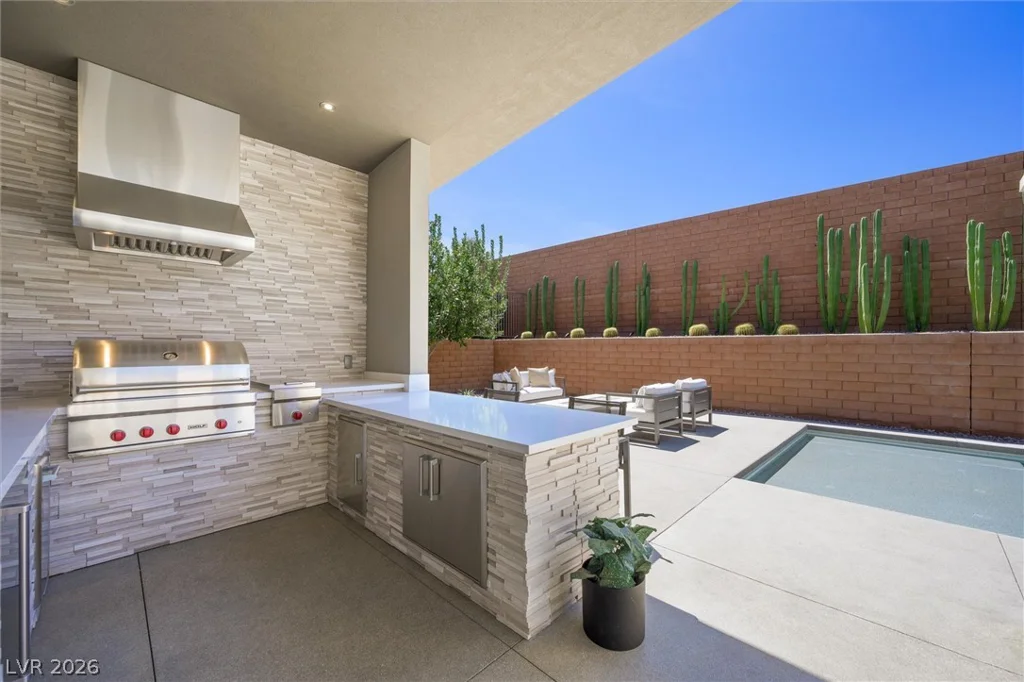 11 Hawkeye, Las Vegas, NV 89135