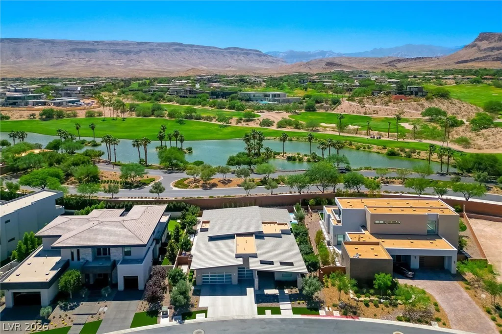 11 Hawkeye, Las Vegas, NV 89135