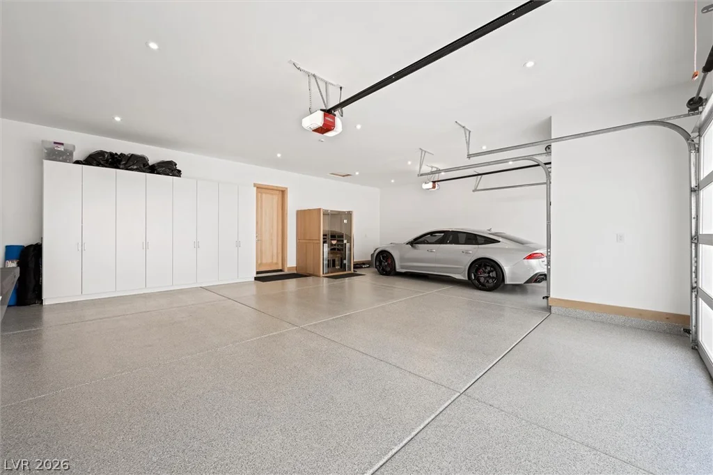 11 Hawkeye, Las Vegas, NV 89135