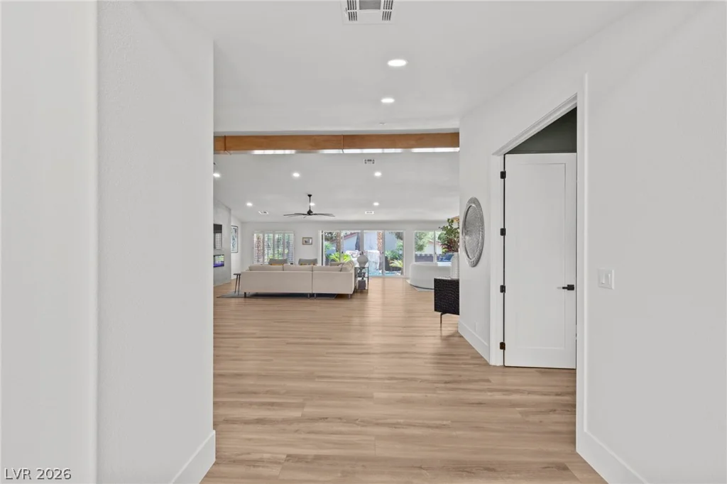 7350 Obannon, Las Vegas, NV 89117