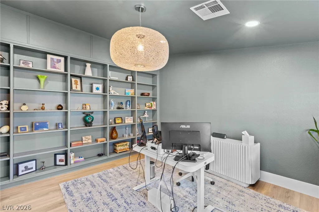 7350 Obannon, Las Vegas, NV 89117