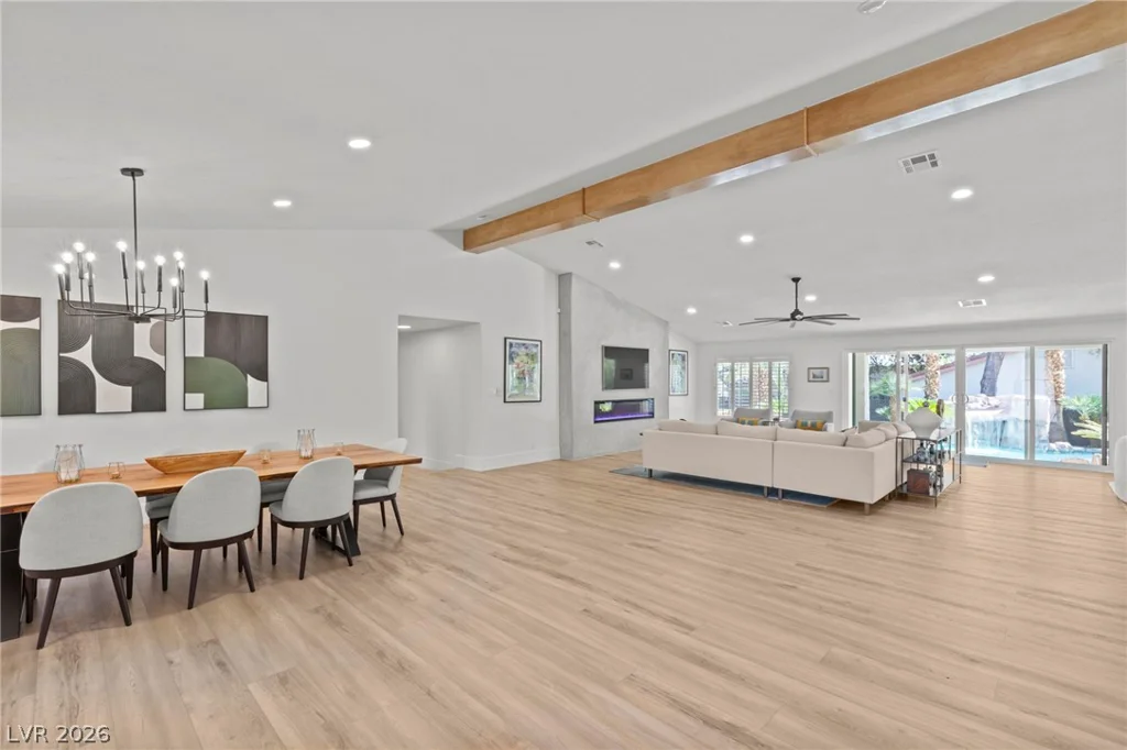 7350 Obannon, Las Vegas, NV 89117