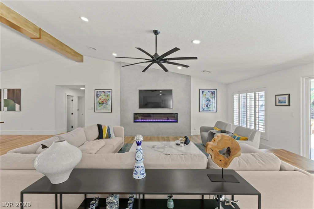7350 Obannon, Las Vegas, NV 89117