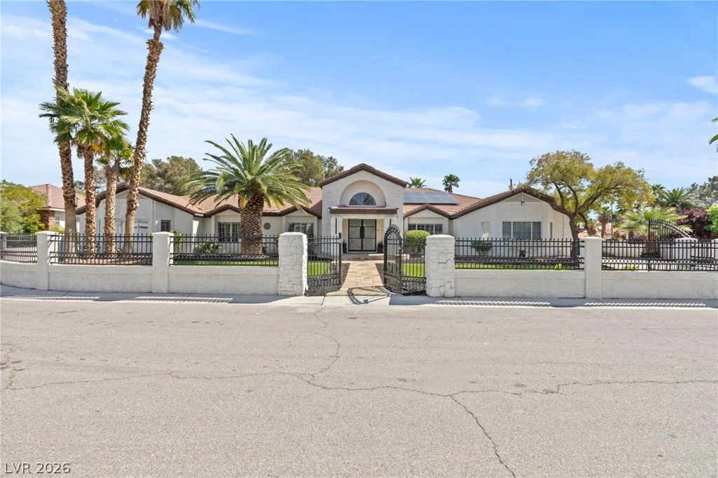 7350 Obannon, Las Vegas, NV 89117