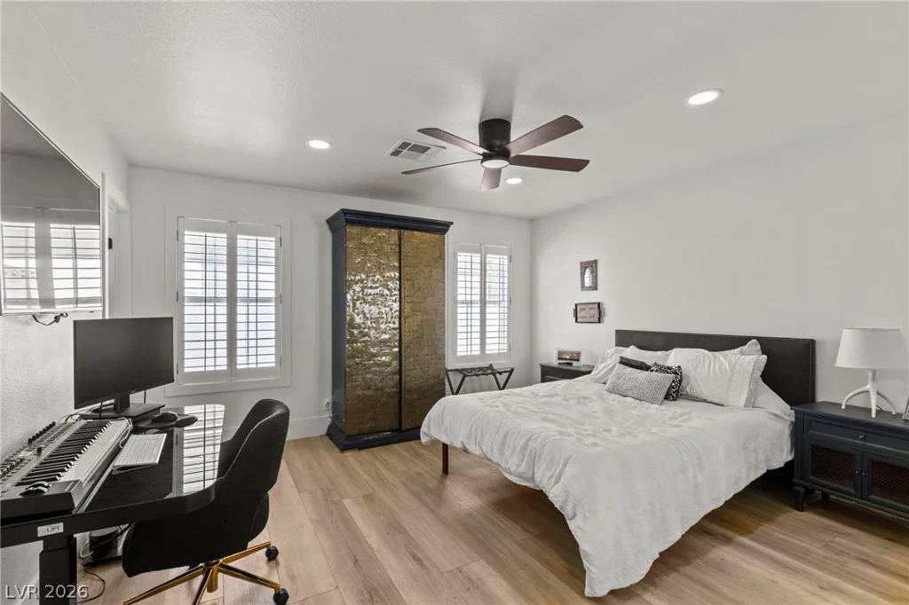 7350 Obannon, Las Vegas, NV 89117