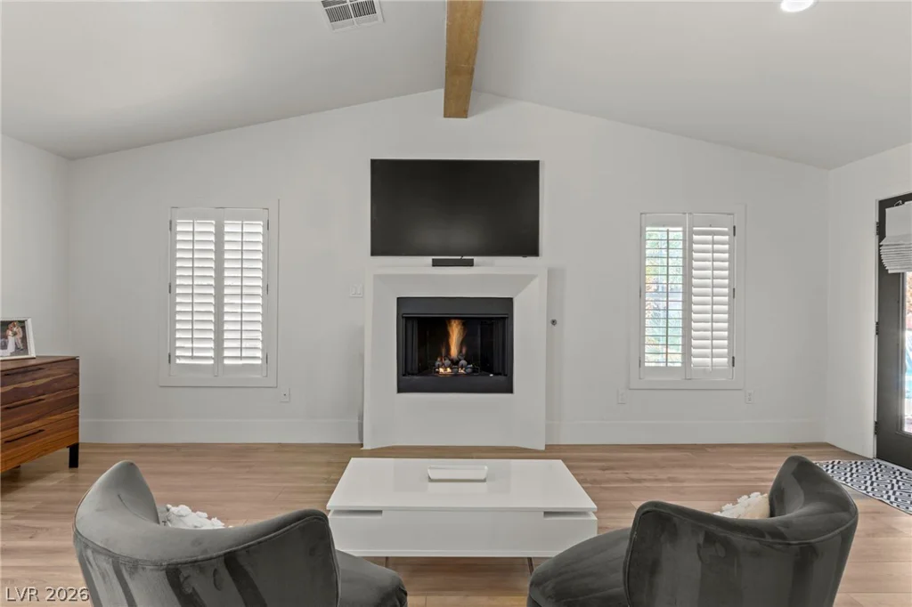 7350 Obannon, Las Vegas, NV 89117