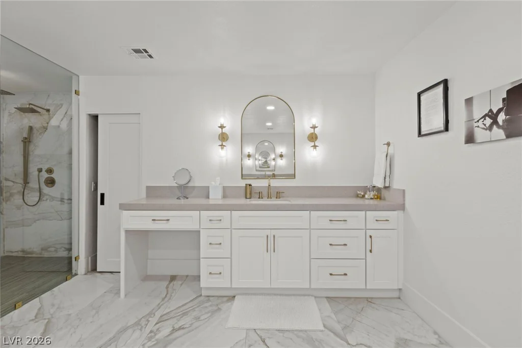 7350 Obannon, Las Vegas, NV 89117