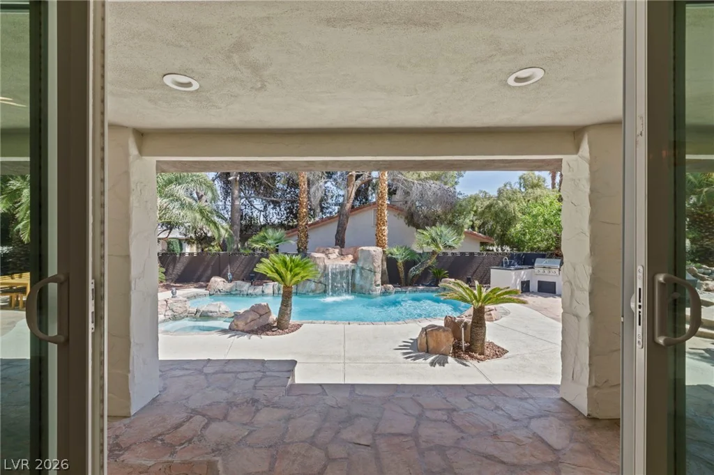 7350 Obannon, Las Vegas, NV 89117