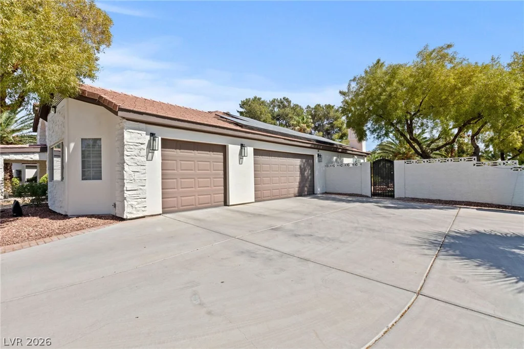 7350 Obannon, Las Vegas, NV 89117