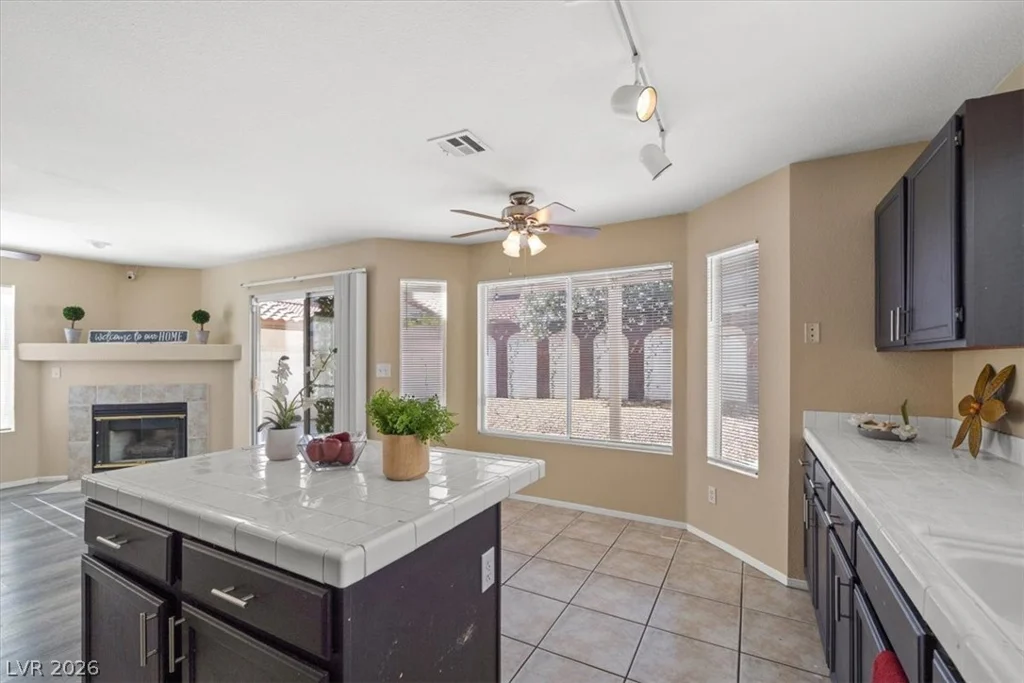 8325 Eugene Grayson, Las Vegas, NV 89145