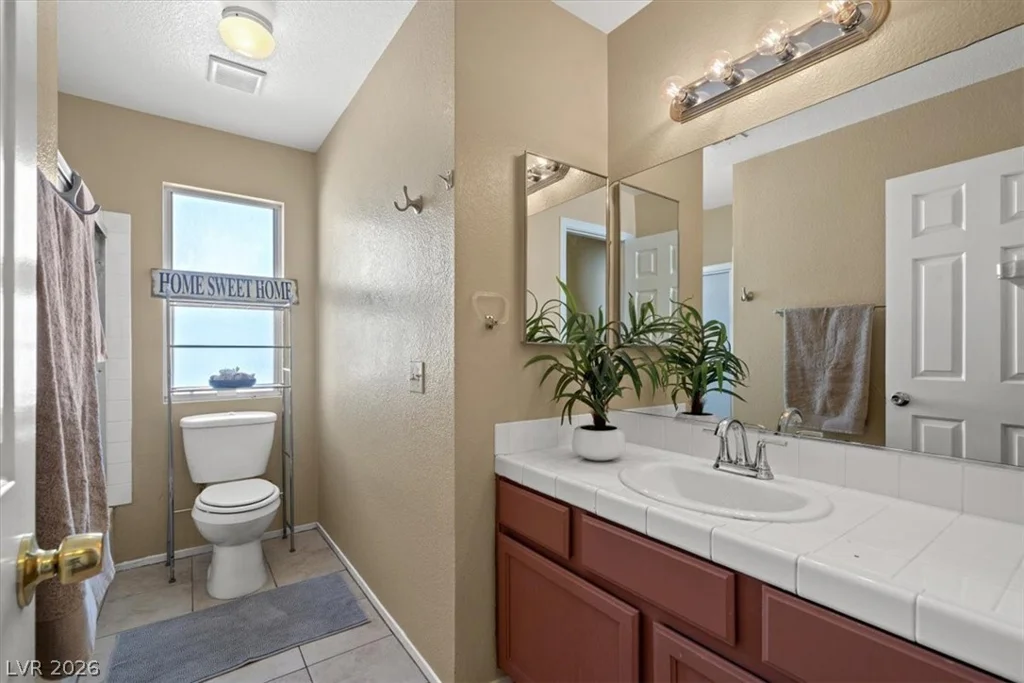 8325 Eugene Grayson, Las Vegas, NV 89145