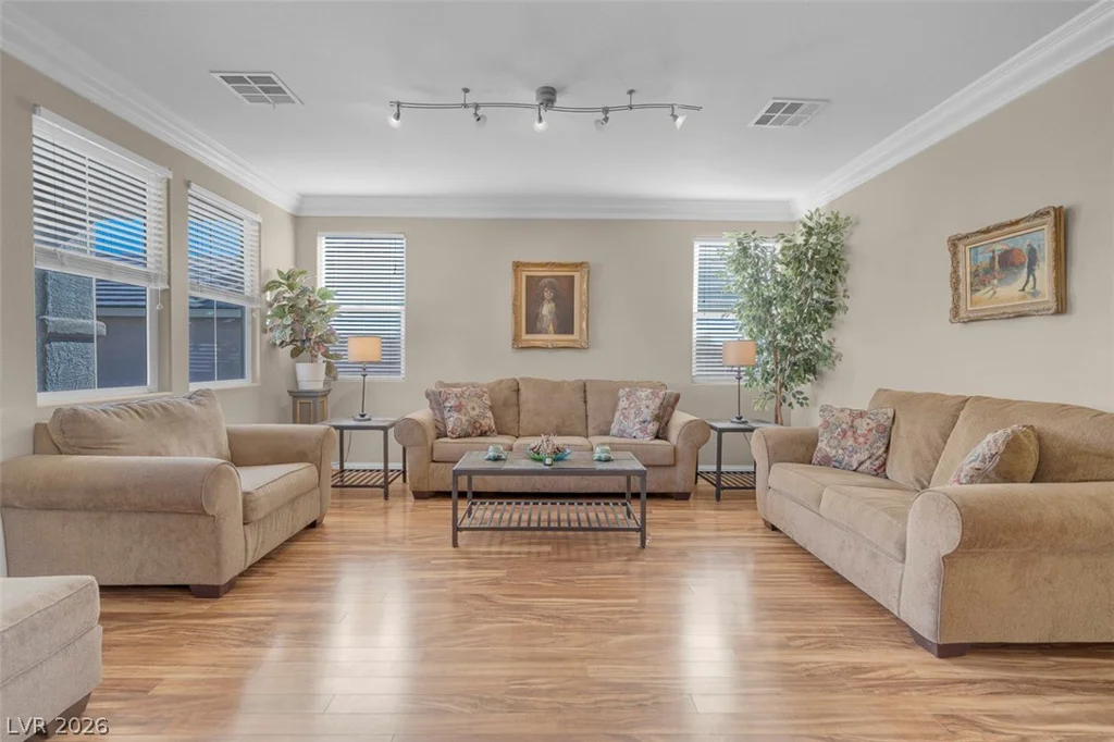 10483 Linnington, Las Vegas, NV 89135