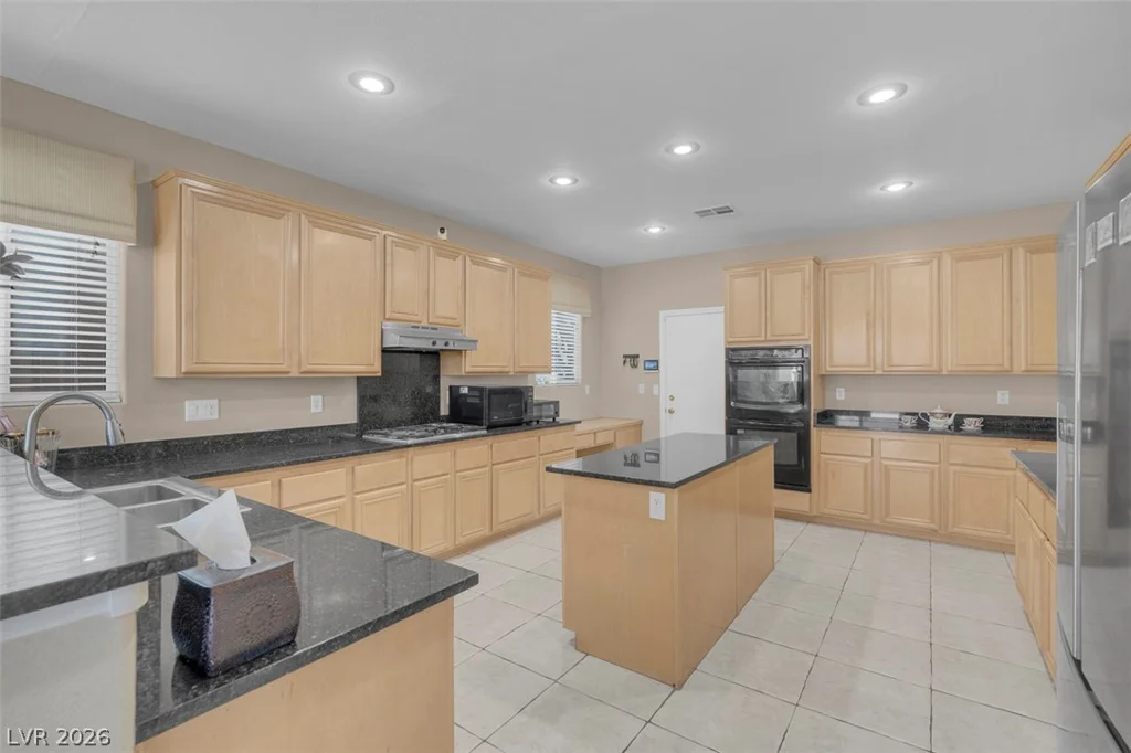 10483 Linnington, Las Vegas, NV 89135