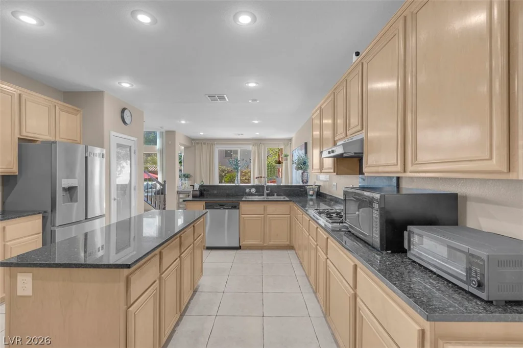 10483 Linnington, Las Vegas, NV 89135
