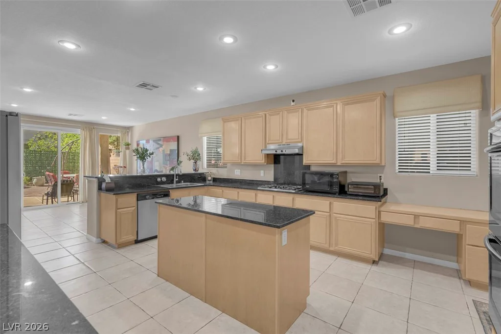 10483 Linnington, Las Vegas, NV 89135