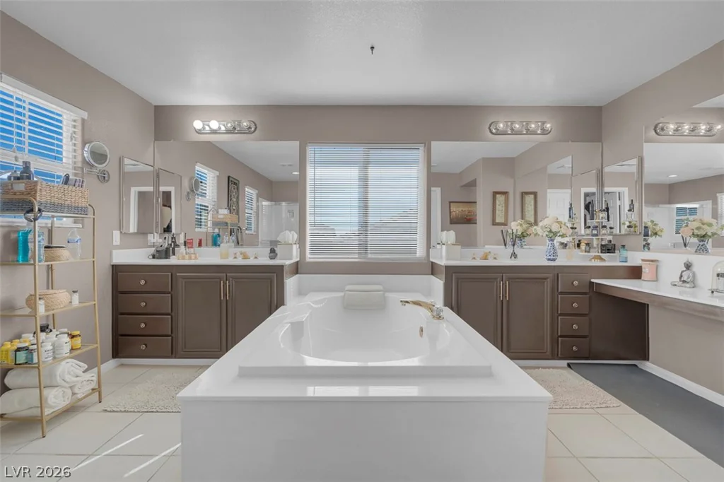 10483 Linnington, Las Vegas, NV 89135