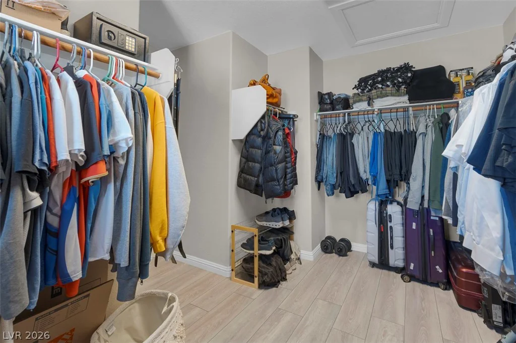 10483 Linnington, Las Vegas, NV 89135