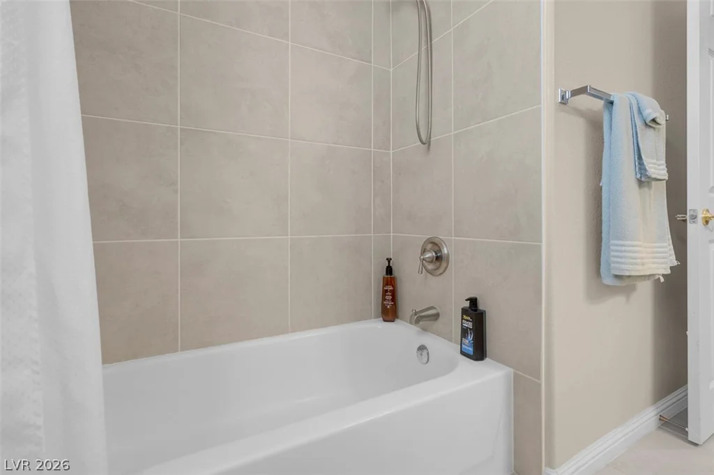 10483 Linnington, Las Vegas, NV 89135