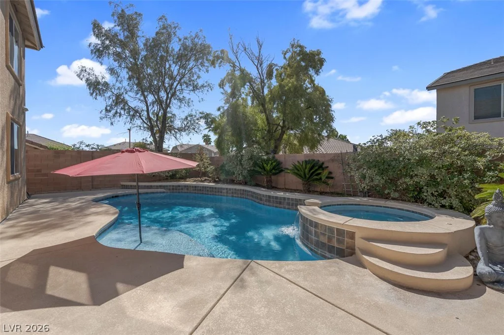10483 Linnington, Las Vegas, NV 89135