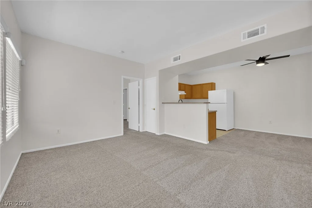 2111 Hussium Hills, Las Vegas, NV 89108
